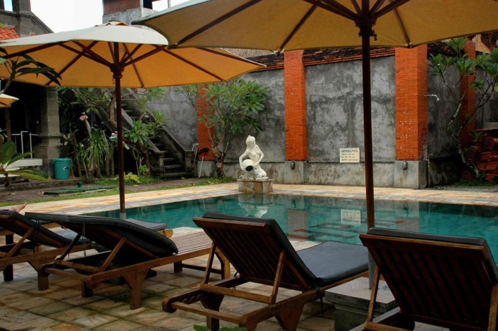 Puri Rai Hotel Padangbai  Exterior photo